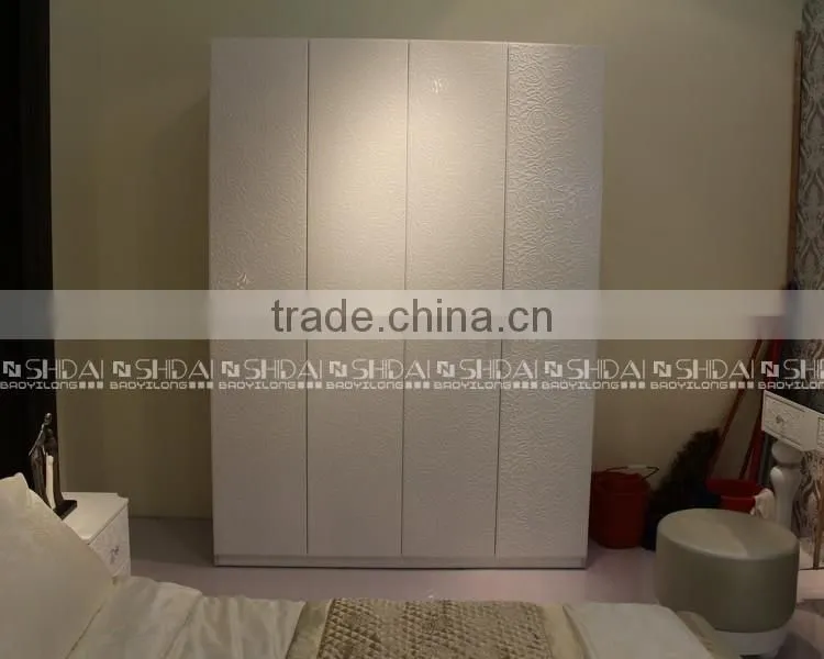 Nice design white lacquer rose pattern on wardrobe LV-F801