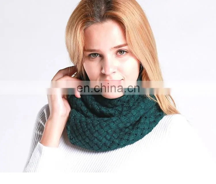 2018 Popular young girl solid color fashion scarves oversize loop scarf knitting