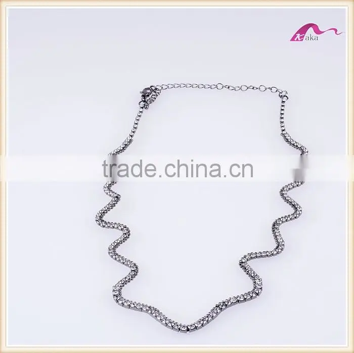 Fashion Gold Crystal Long Chain Imitation Necklace Designs For Women