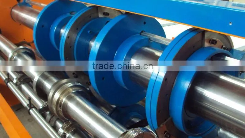 chain feeding carton slotting machine