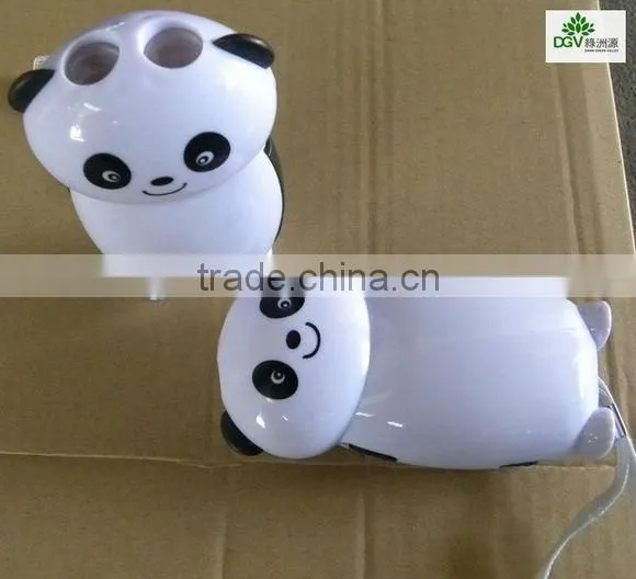 Cute hand-pressing flashlight