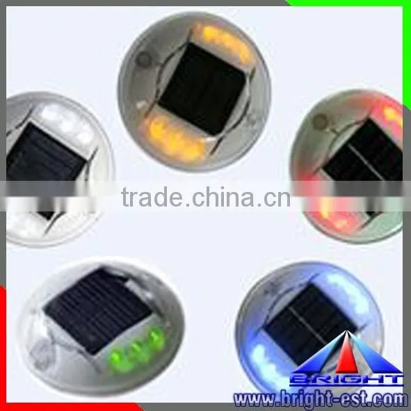 Environmentally Friendly IP68 Waterproof Aluminum Reflective Led Solar Road Stud With 1PC 800mAH Ni-Hm High Temperature Battery