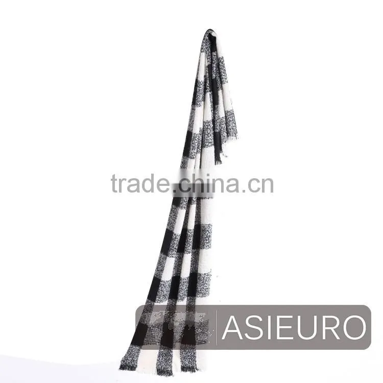 Classical Checks Stole With Bouchlet For Unisex, Bsci and Sedex