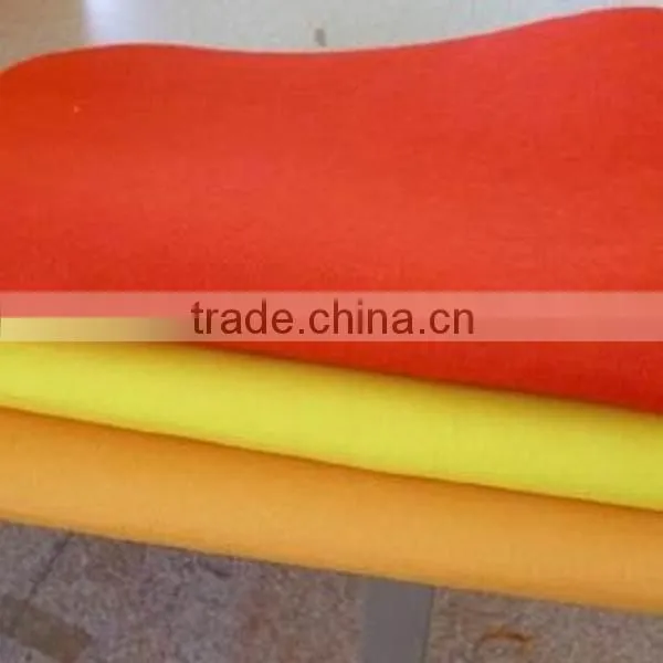 Nonwoven cleaning cloth (70%viscose, 30%polyester)