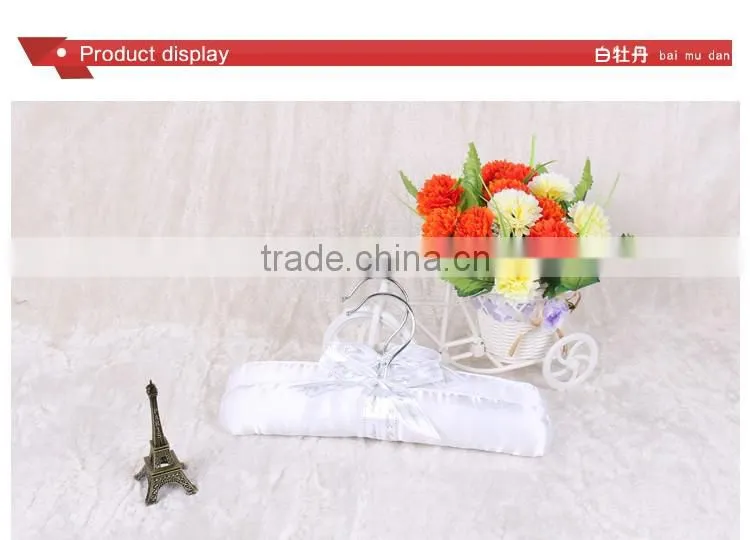 Cute silk ribbon clothes hanger for kid
