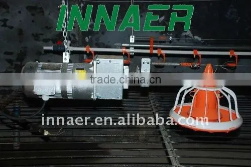 Automatic feeding line for layers and broilers