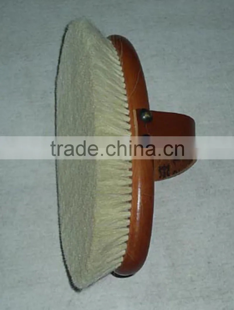 leather strap tuch soft horse face brush