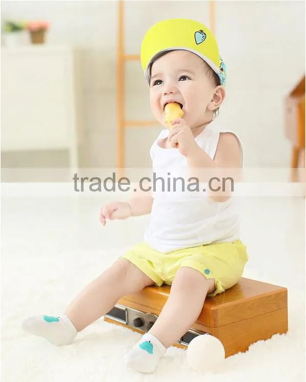 Lovely Pear Pattern White Polyester Socks Custom Print Baby Socks
