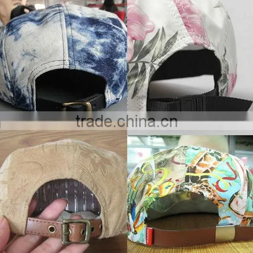 2013 best selling floral crown and snake skin brim 5 panel hat and cap with nylon strap plactic closure
