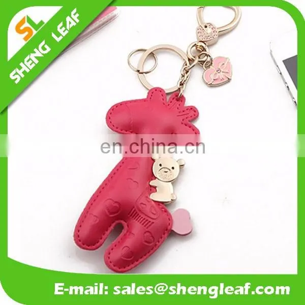 Wholesale cheap price leather keychain with custom logo