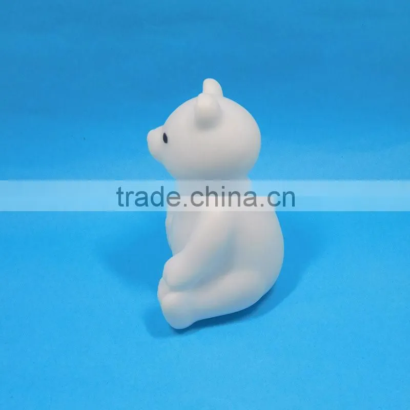 Plastic Honey Bear Plastic Electronic Toys Pvc Vinyl Wild Animal Toy Led Light Bear Toys