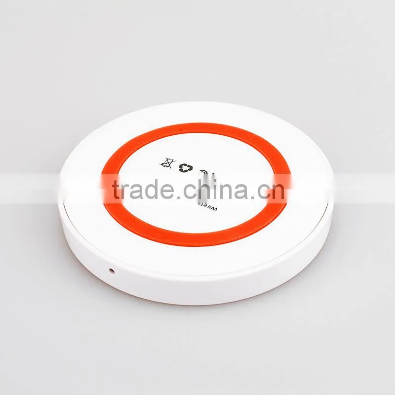 2015 Beset Selling Wireless Portable Charger