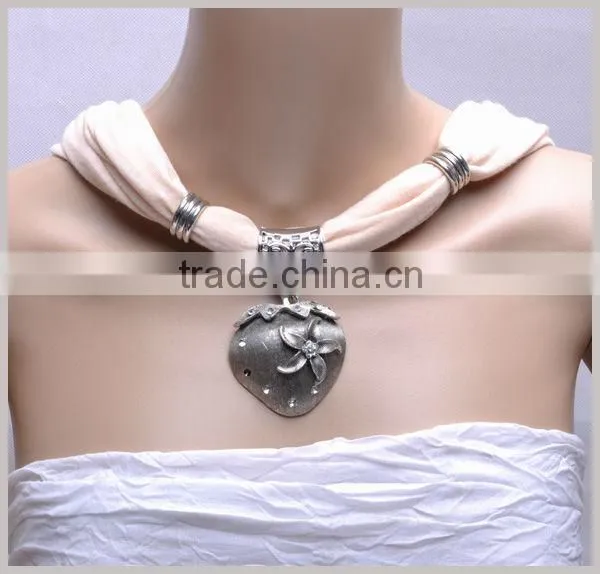 Metal Heart Pendant Necklace Scarf Fashion long Tassel