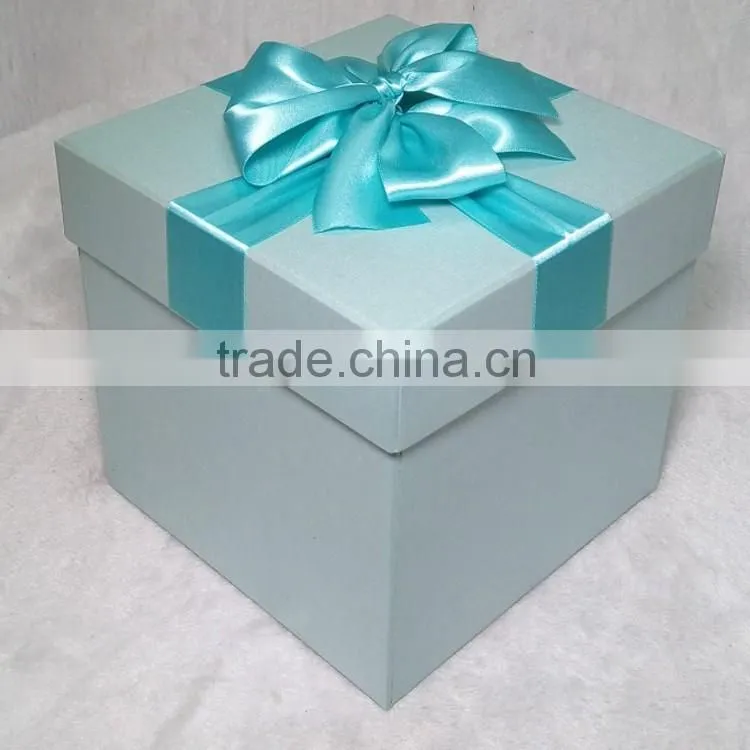 Hot sale square large gift box custom elegant lover wedding gift paper box