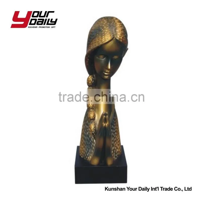 Top quality lovely groom and bride figurines hand paint resin wedding cake topper