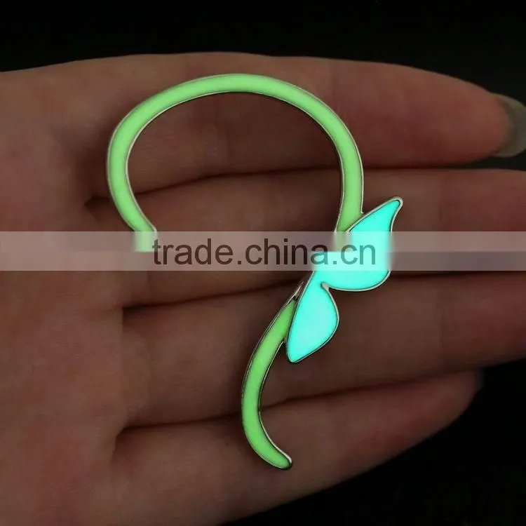 small order glow exotic new fashion earrings for 1 dollar
