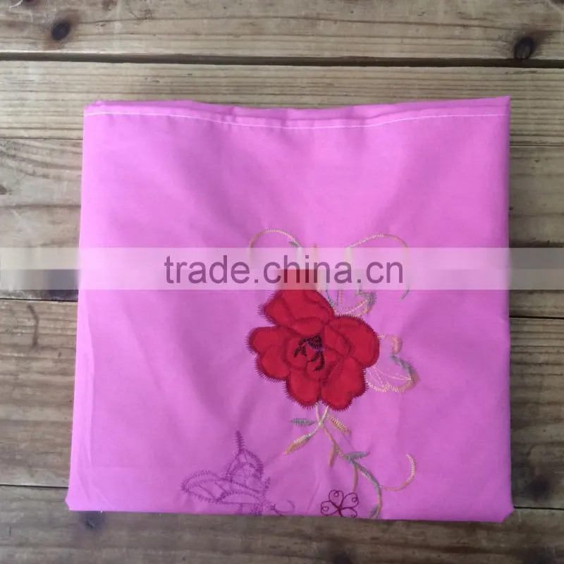 2015 fashionable bedding set 100% polyester with computer Embroidered