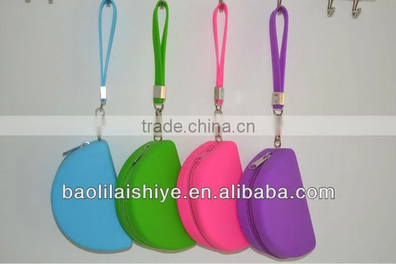 New arrival!!! Portable convenient durable silicone key purse with zipper