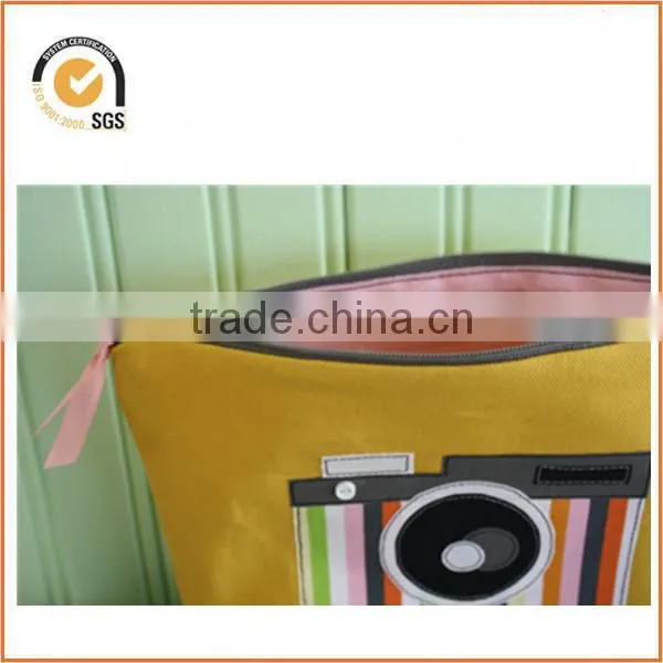 Waxed Canvas Cosmetic/Toiletry Zipper Pouch (Yellow and White) By Chiqun Dongguan CQ-H01097