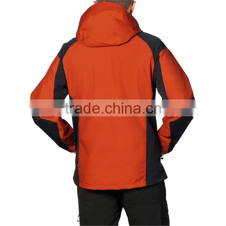 Men Weatherproof Jacket for Hiking in the Wind and Rain
