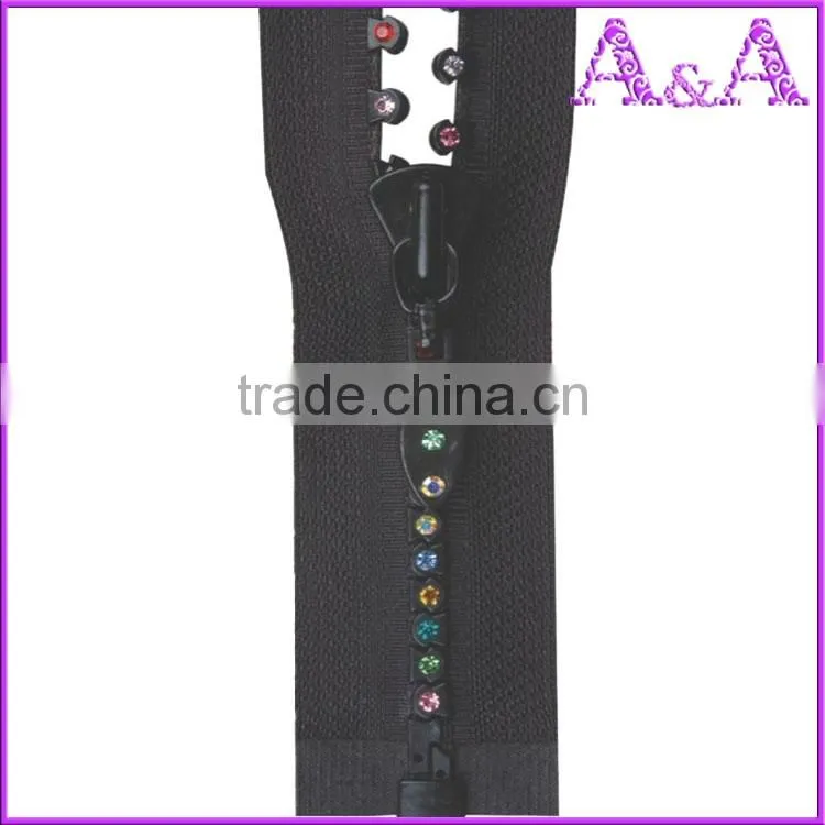 wholesale diamond zipper with diamond teeth different color and size