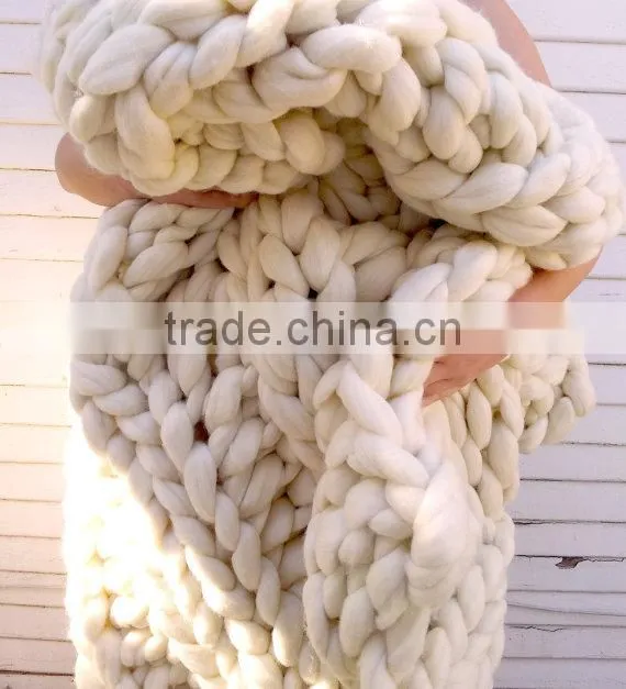 Hand spun super chunky thick yarn in more than 30 colors for quick knitting hat
