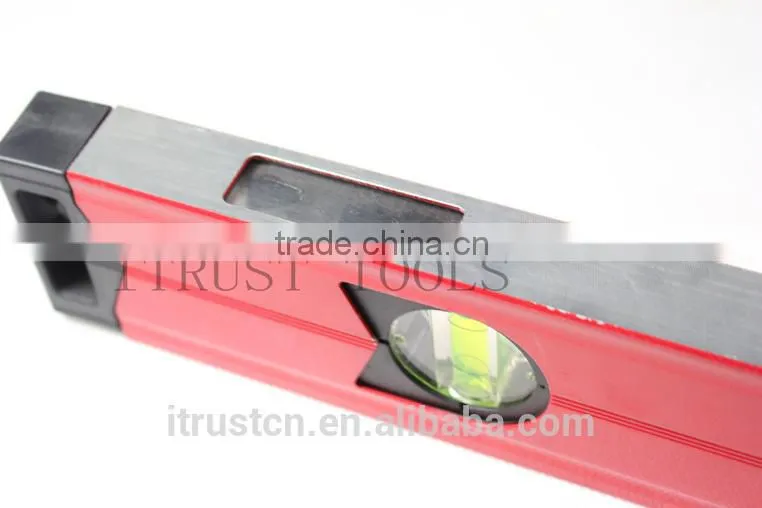 red aluminium spirit level with and good bubble MT2048