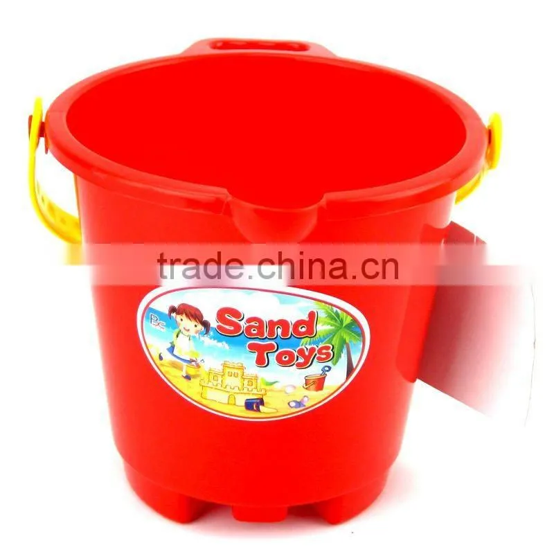 Plastic round beach bucket