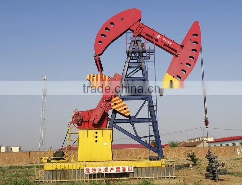Double-horse pumping unit used in oil land