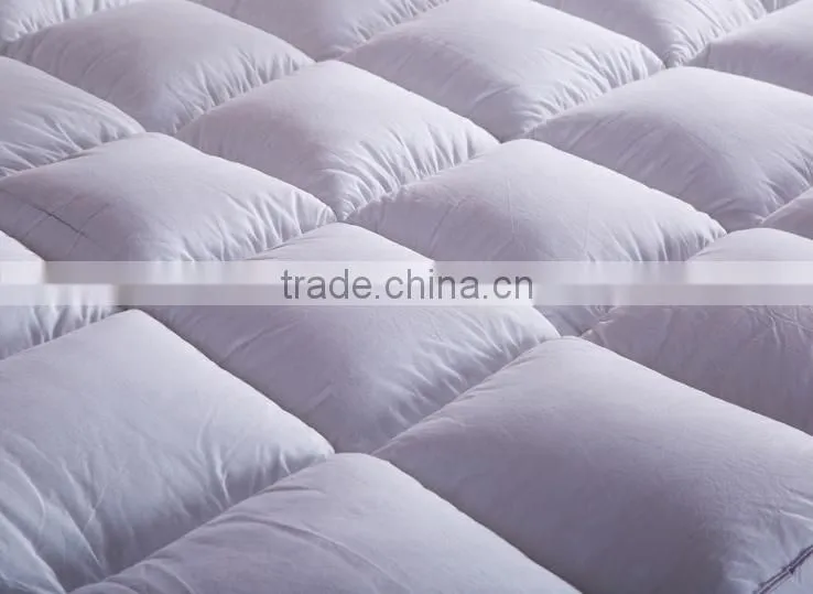 Pure Cotton Fabric White Goose Down Mattress Topper