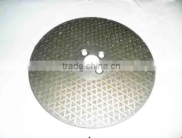 Electroplated diamond cutting wheels with triangle shape on the surface