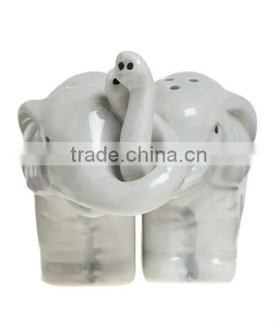 wedding favor ceramic love elephant salt and pepper shakers