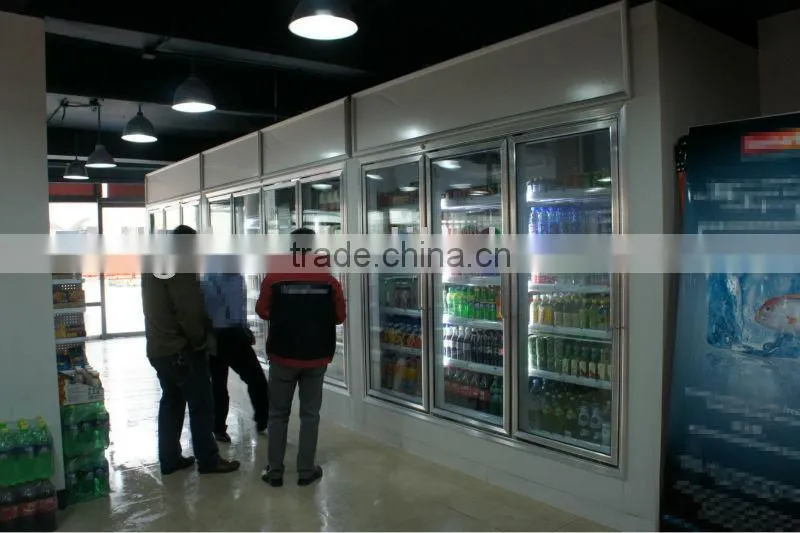 Walk in cold storage display rooms for drinks, diary products in supermarket