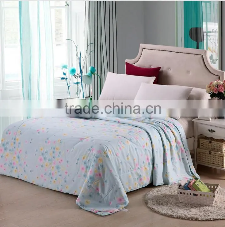 2015 high quality cheap Microfiber Polyester Filled silk quilt bed sheet comforter set for sale