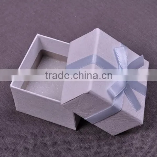 Professional kraft paper gift box made in China