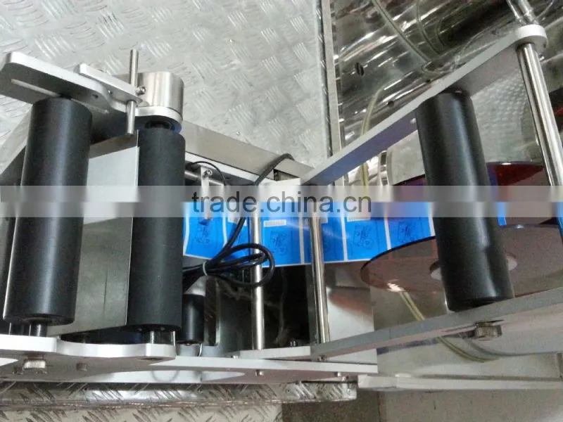 Round Bottle Labeling Machine High Speed