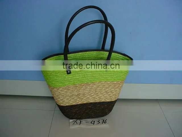 Eco-friendly new plastic shopping basket with handle in Linyi