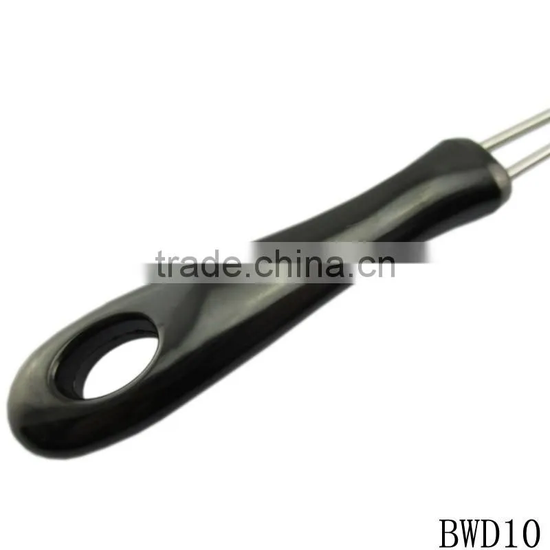 Mini metal wire mesh strainer for the kitchen