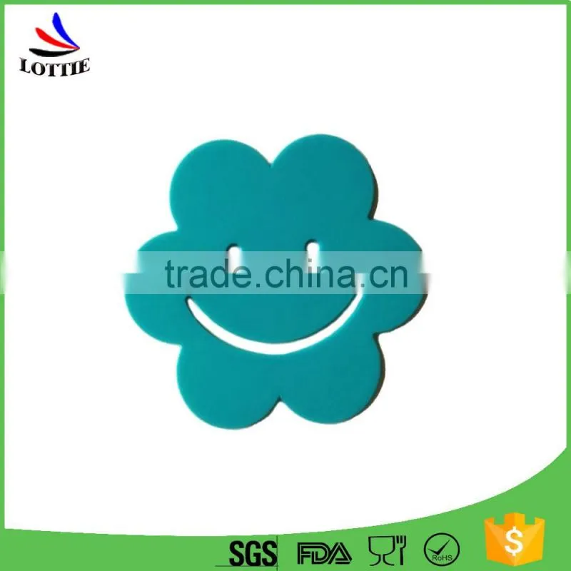 Hot selling Food grade green heat insulated Anti-skid silicone coasters from china