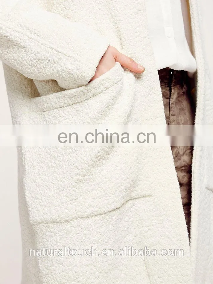 Super luxe without buttons long cardigan collarless textured coat