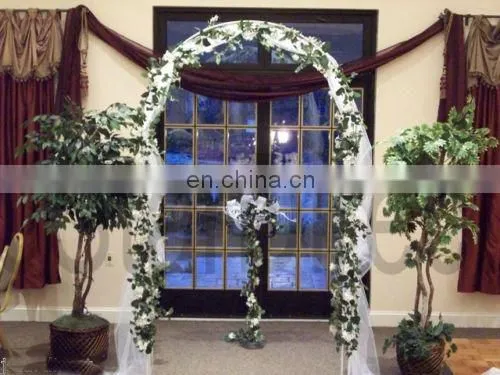 WHITE METAL DECORATIVE ARCH