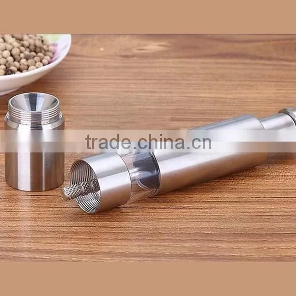 Classic Salt and pepper stainless steel mill grinder set sleek design for outdoor BBQ manual mini salt& pepper mill