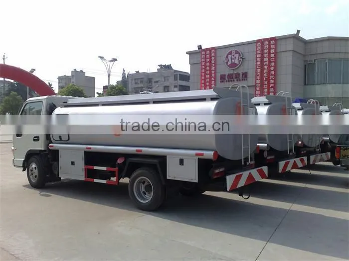 JAC hot sale 4*2 small oil truck