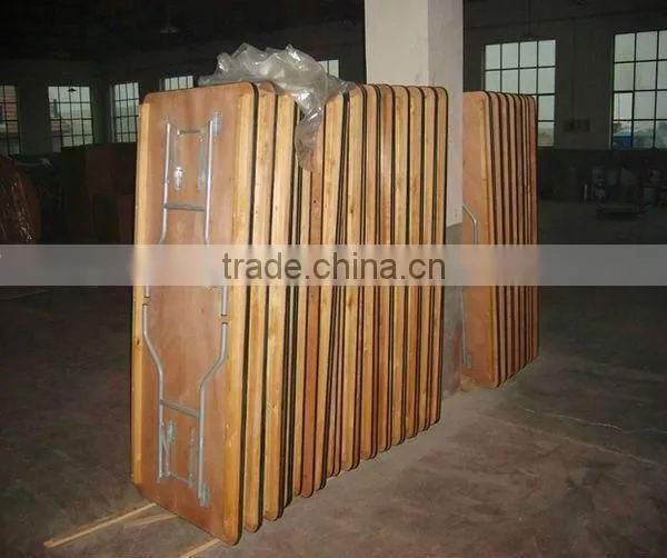 outdoor restaurant dining tables and chairs