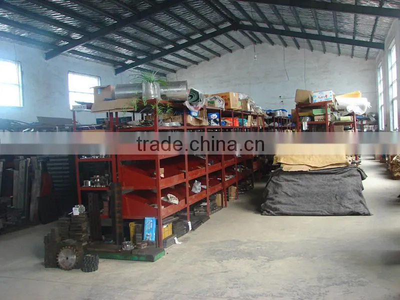 Simple steel slitting equipment