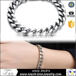 Guangzhou biggest wholesale fashionable ceramic pearl silver chain necklace