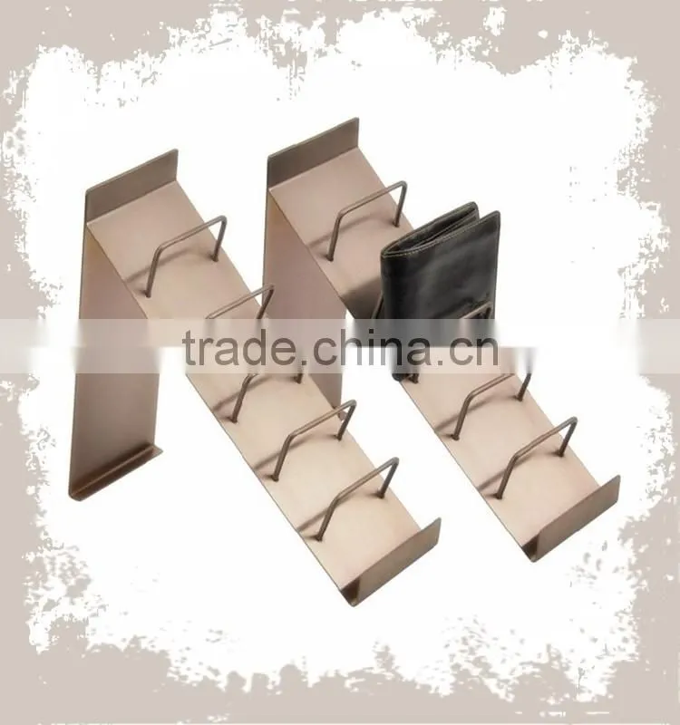 Tabletop metal purse/wallet display rack holder for supermarket
