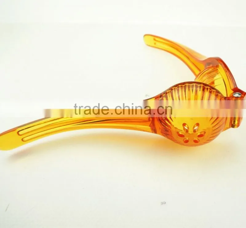 41027 Lemon and Lime Juice Squeezer