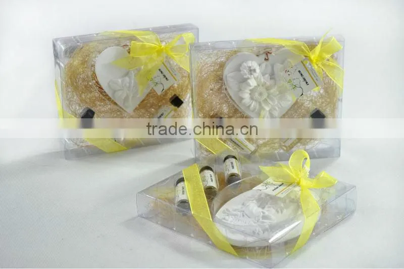 Scented plaster decoration with fragrance oil