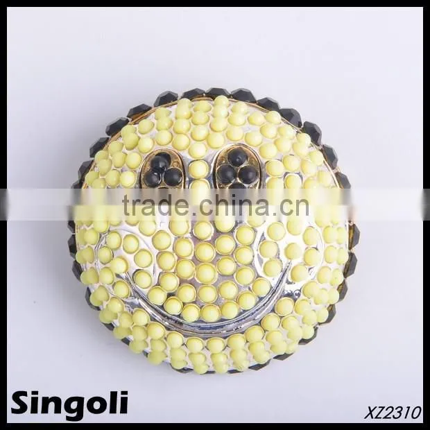 Trendy 2014 fashion rhinestone small brooch
